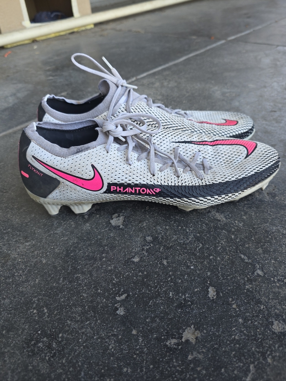 Nike Phantom GT Pro FG Soccer Cleats White Pink Blast Black